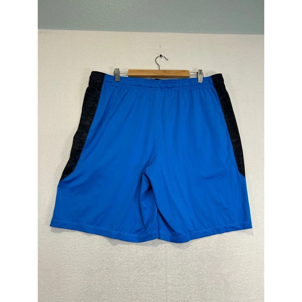 Under Armour shorts fit wicking